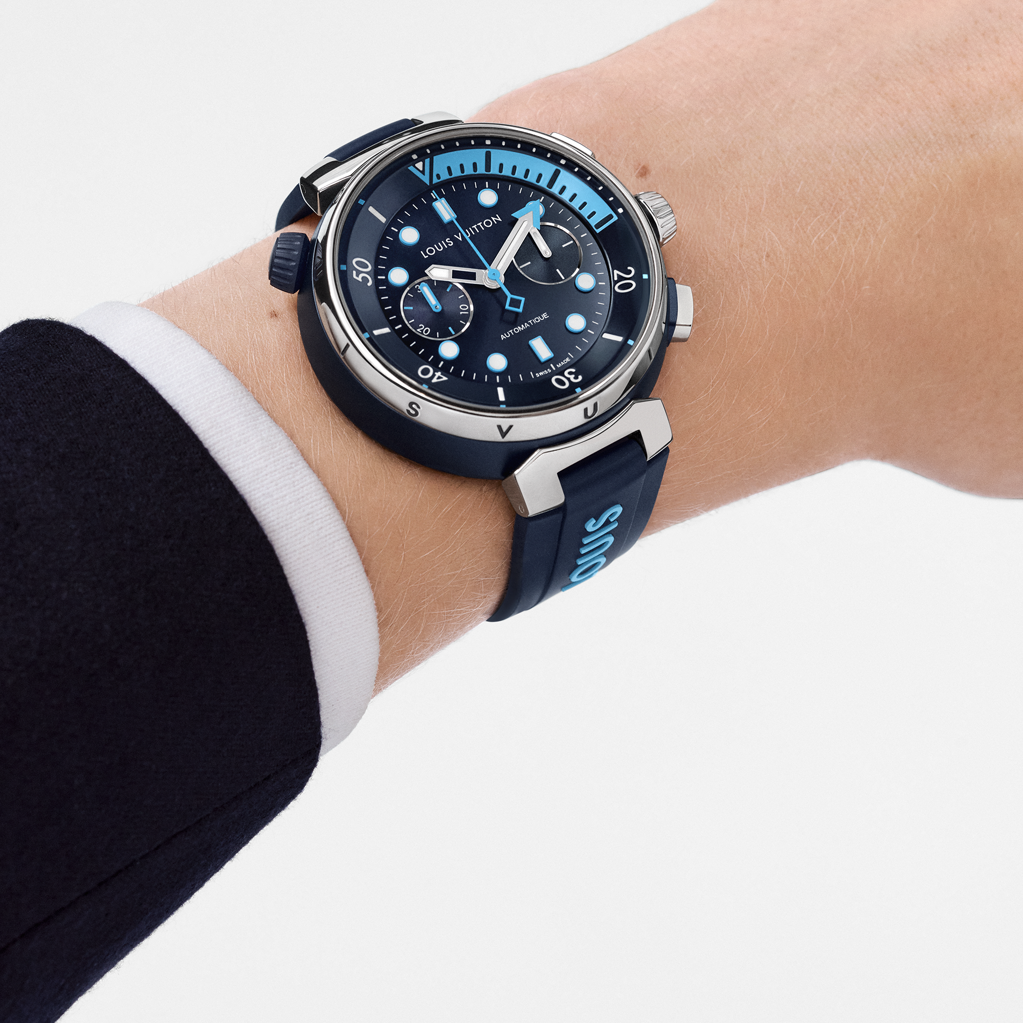 Todos los relojes } Reloj Tambour Street Diver Chronograph, automático, 46 mm, en acero | Louis Vuitton ® (Ampliar producto)